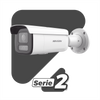 [Dual Light + 2 Micrófonos Integrados] Bala IP 2 Megapixel / Lente Mot. 2.8 a 12 mm / 60 mts Luz Blanca + 60 mts IR / ACUSENSE / Exterior IP67 / IK10 / WDR 120 dB / PoE+  / Alarmas I/O / Micro SD / Metal / IK10 / ACUSEEK