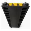 Protector de Cable de 3 Canales / Base de Goma y Tapa de Plástico / Tamaño del Canal 30x30mm / Capacidad de Carga 5 Toneladas / Longitud 90 cm / Ancho del Contorno 50 cm / Altura 4.5 cm / Color Amarillo-Negro / Material Hule